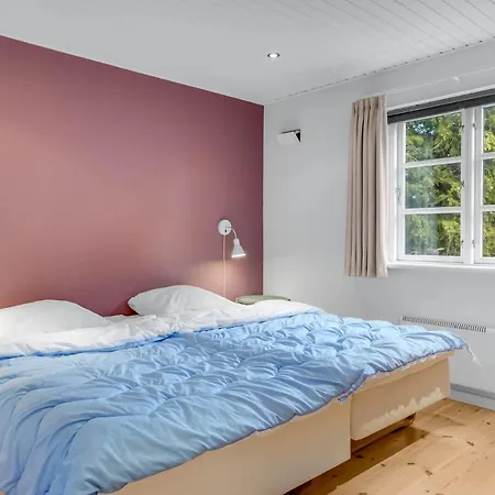 Awesome In Dronningmlle With 2 Bedrooms And Wifi Dronningmølle